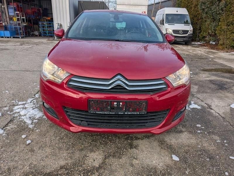 Gebraucht Citroën C4 Tendance 120 PS (88 kW) 2011 Rot Limousine