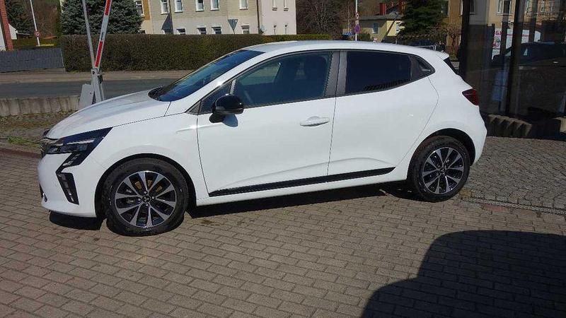 Neu Mitsubishi Colt Plus 91 PS (66 kW) 2025 Antarktisweiß Kleinwagen
