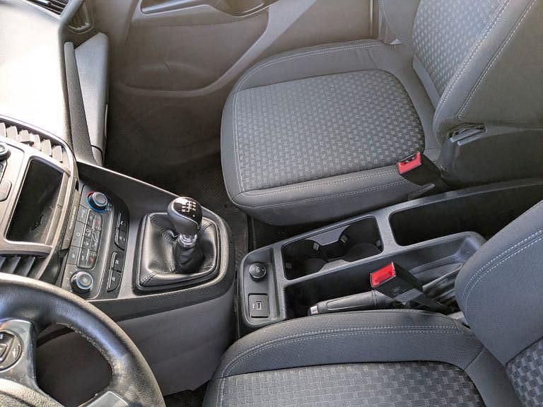 Gebraucht Ford Transit 120 PS (88 kW) 2019 Weiß Limousine