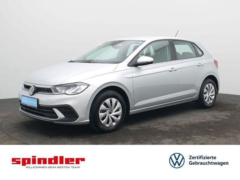 Reflexsilber metallic Gebraucht 2024 VW Polo Life Limousine | 19.680 € (Fairer Preis) - Bild 1/3