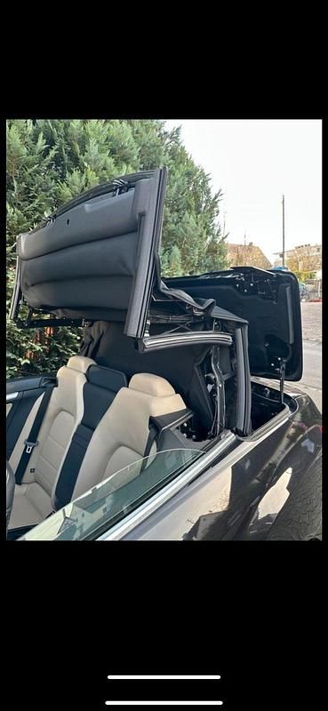 Gebraucht Mercedes E220 Avantgarde 170 PS (125 kW) 2012 Schwarz Cabrio