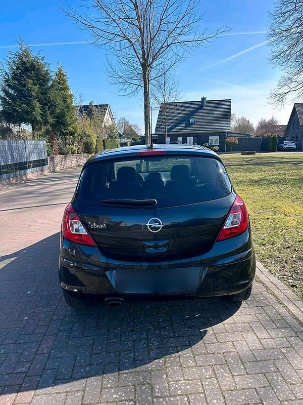 Gebraucht Opel Corsa 87 PS (63 kW) 2014 Schwarz Kleinwagen