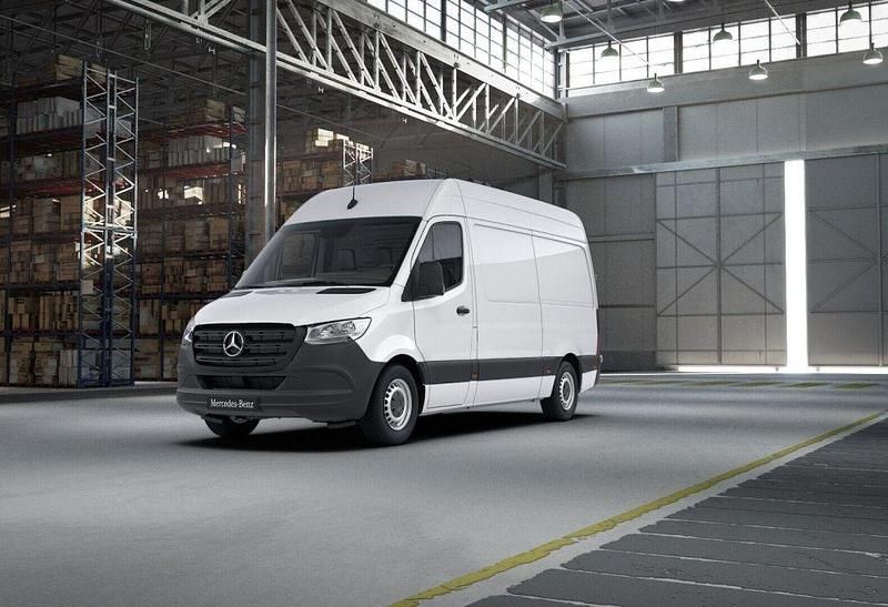 Gebraucht Mercedes Sprinter 163 PS (119 kW) 2021 Arktikweiß Van