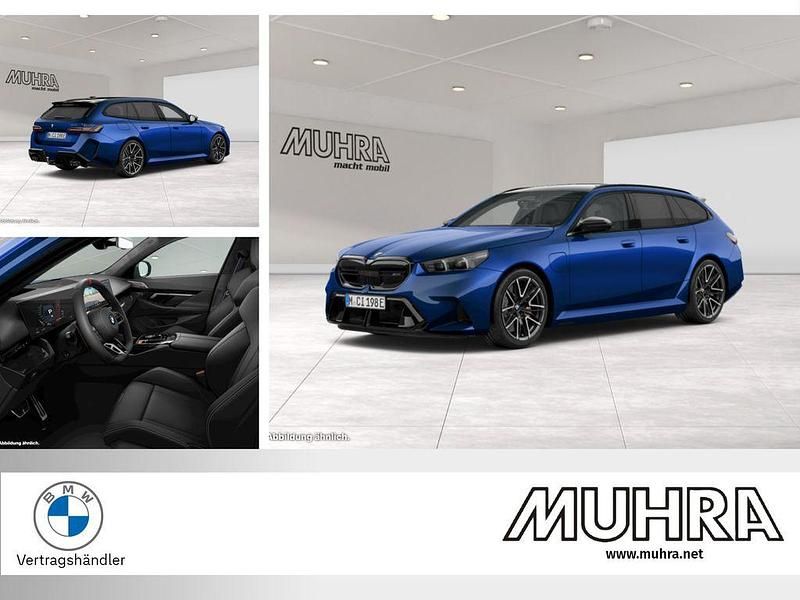 Marina bay blau Gebraucht 2024 BMW M5 M Sport Kombi | 133.300 € - Bild 1/4