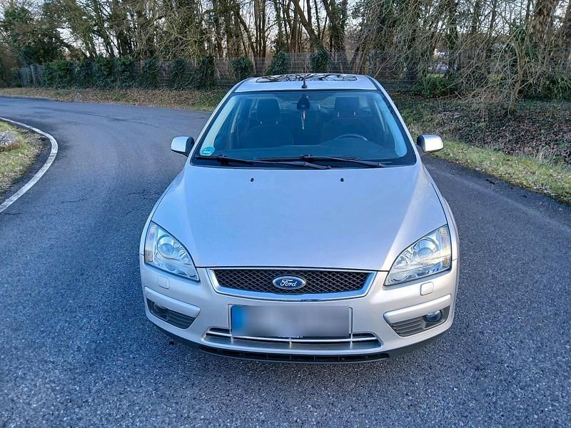 Gebraucht Ford Focus 109 PS (80 kW) 2007 Silber Kombi