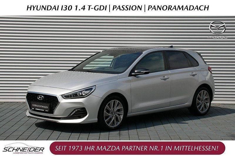 Silber Gebraucht 2019 Hyundai i30 Passion Plus Limousine | 17.899 € (Fairer Preis) - Bild 1/4