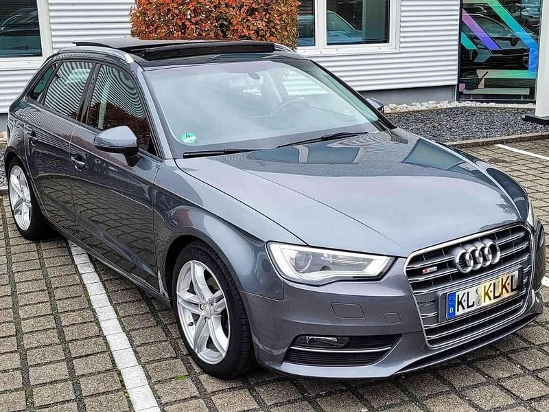 Grau Gebraucht 2015 Audi A3 Ambition Kombi | 11.990 € (Fairer Preis) - Bild 1/4