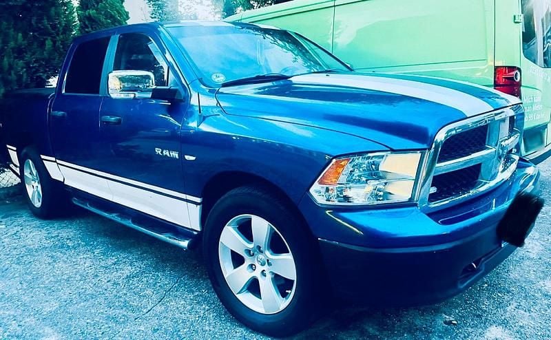 Usado Dodge Ram 314 HP (230 kW) 2010 Azul Pickup