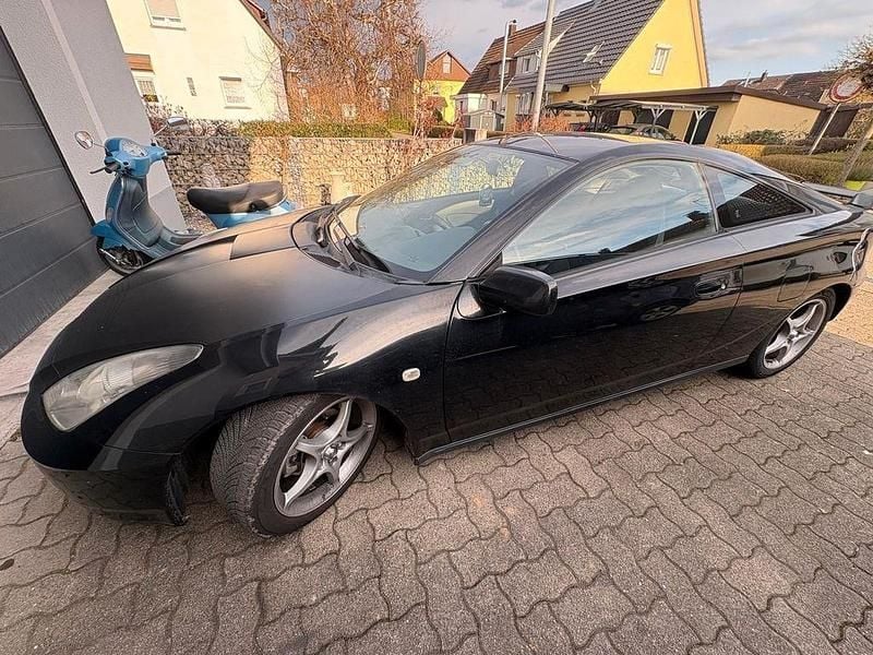Gebraucht Toyota Celica 143 PS (105 kW) 2001 Schwarz Coupé