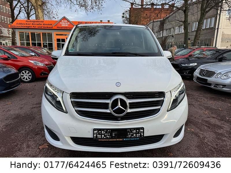 Gebraucht Mercedes V250 Avantgarde 190 PS (139 kW) 2016 Weiß Van / Kleinbus