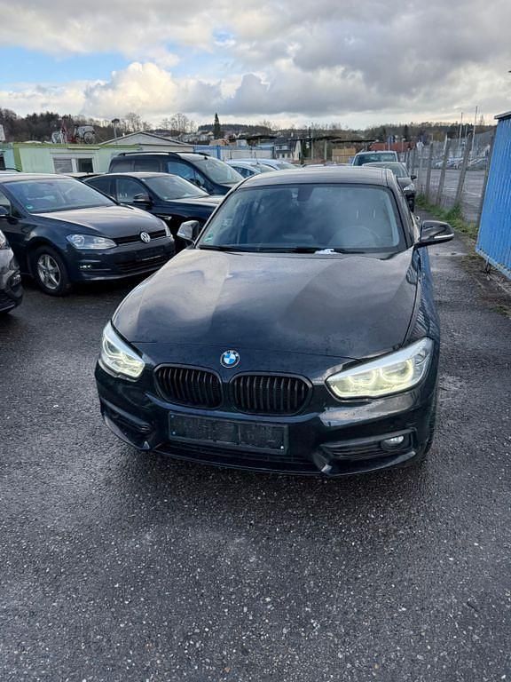 Gebraucht BMW 116 Advantage 109 PS (80 kW) 2015 Schwarz Kleinwagen