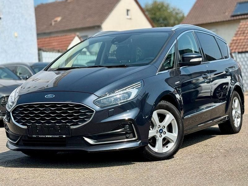 Blau Gebraucht 2020 Ford S-MAX Vignale Van / Kleinbus | 25.890 € - Bild 1/4