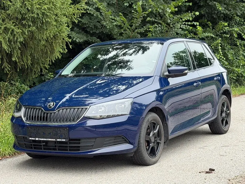 Gebraucht Skoda Fabia Ambition 90 PS (66 kW) 2015 Blau Limousine