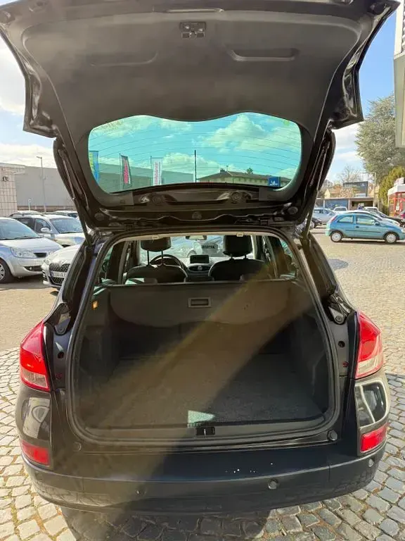 Gebraucht Renault Clio Luxe 86 PS (63 kW) 2010 Schwarz Limousine
