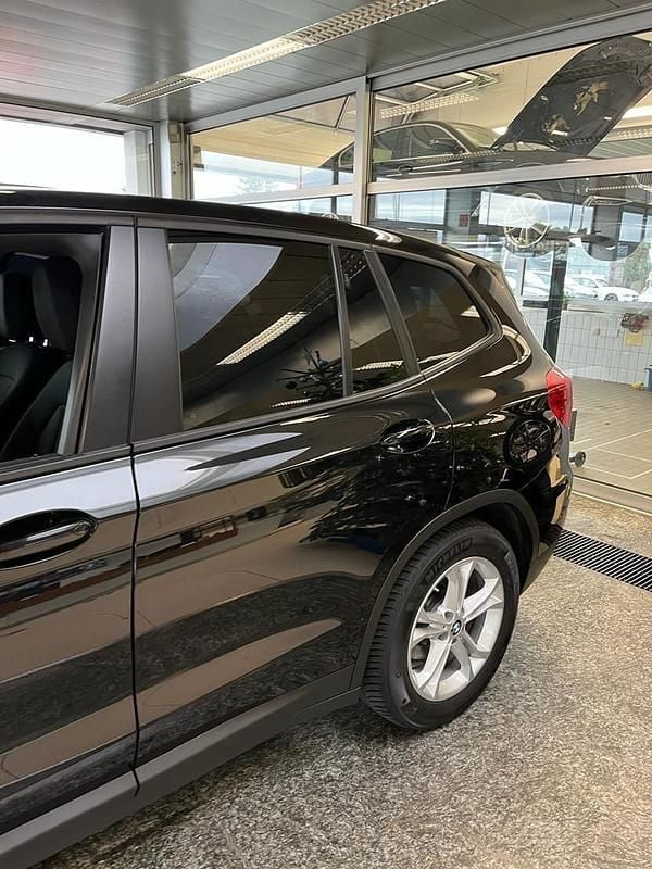 Second-hand BMW X3 190 CP (139 kW) 2019 Negru SUV