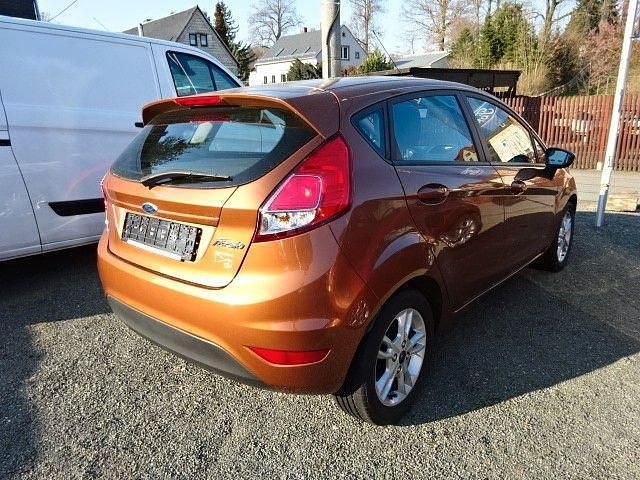 Gebraucht Ford Fiesta SYNC Edition 80 PS (58 kW) 2015 Braun Kleinwagen