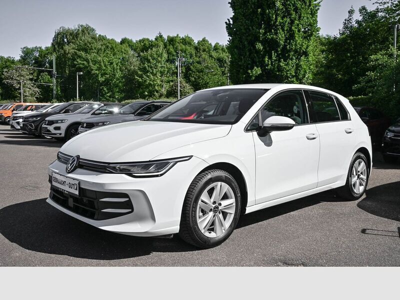 Gebraucht VW Golf VIII 116 PS (85 kW) 2024 Pure white Limousine