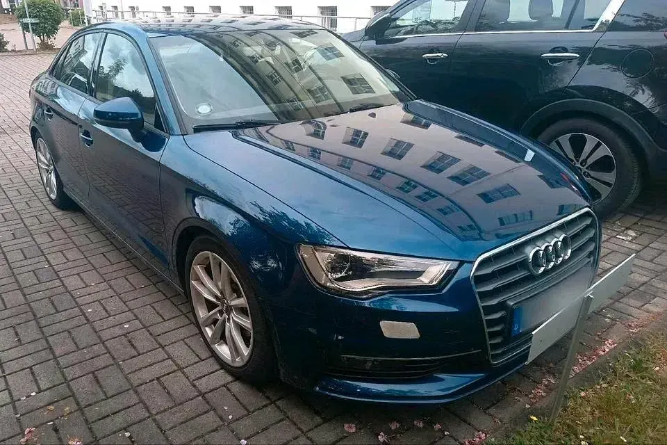Occasion Audi A3 Ambition 125 ch (91 kW) 2015 Bleue Berline