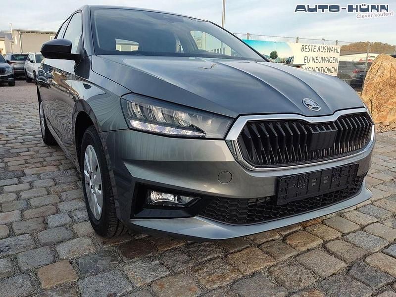 Neu Skoda Fabia Selection 116 PS (85 kW) 2026 Graphitgrau metallic Limousine