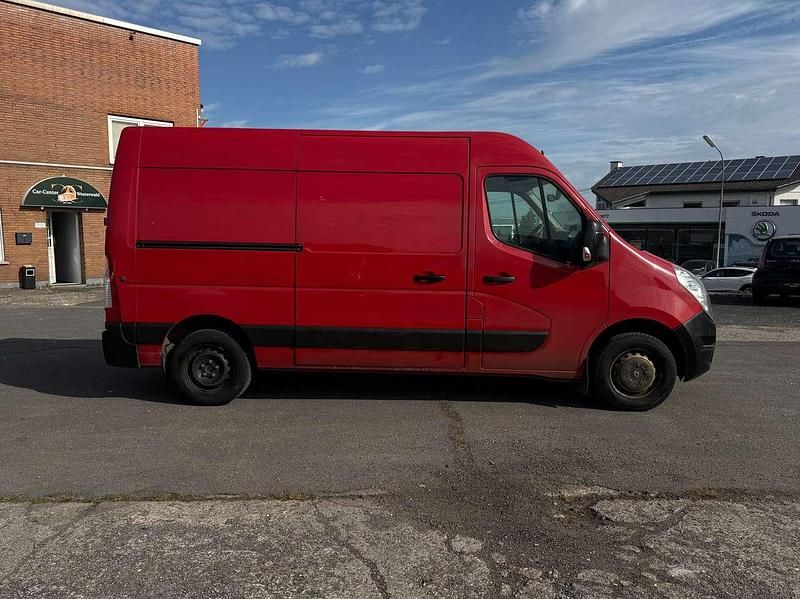 Gebraucht Renault Master 163 PS (119 kW) 2016 Hellrot Van