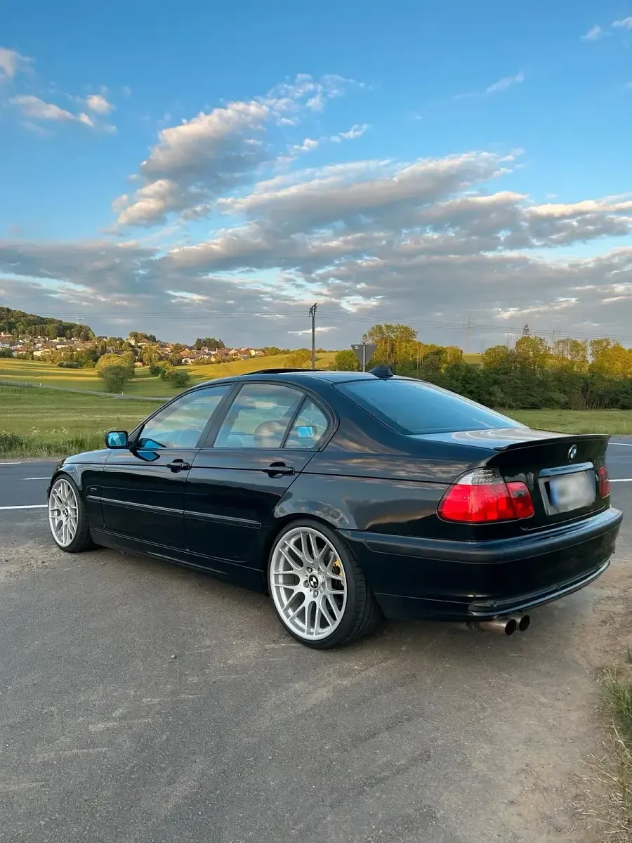 Gebraucht BMW 328 193 PS (141 kW) 2000 Schwarz Limousine