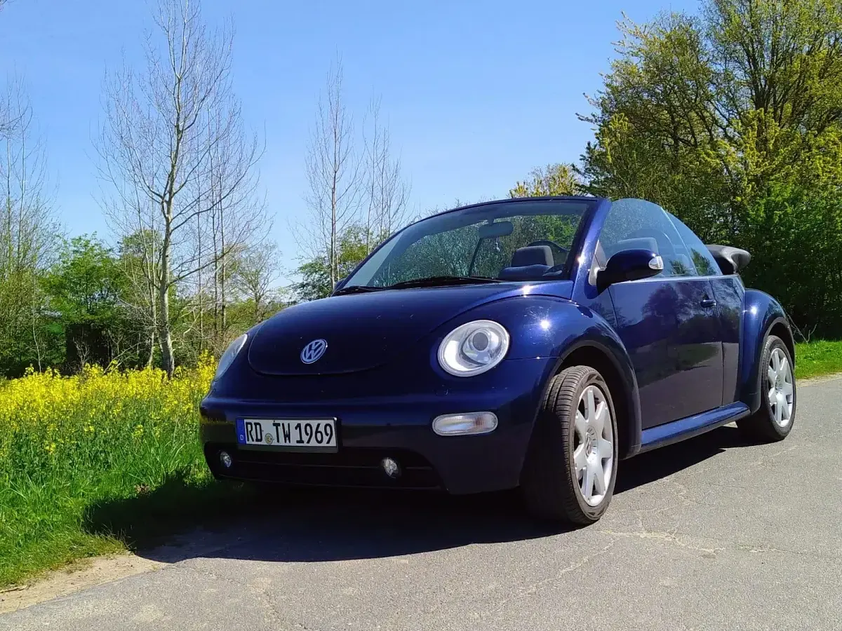 Gebraucht VW New Beetle Cabriolet 150 PS (110 kW) 2004 Blau Cabrio