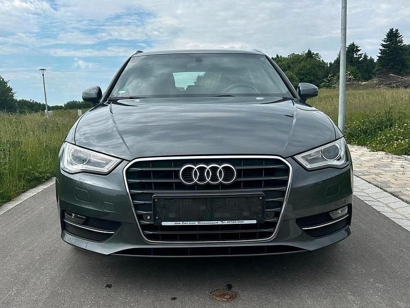 Gebraucht Audi A3 S-Line 180 PS (132 kW) 2015 Grau Limousine