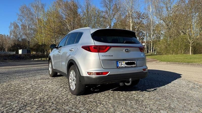 Gebraucht Kia Sportage Vision 132 PS (97 kW) 2018 Silber SUV