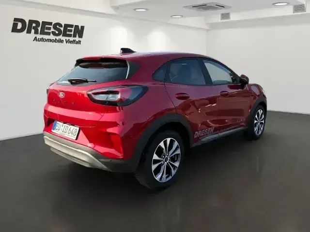 Gebraucht Ford Puma Titanium 125 PS (91 kW) 2025 Fantastic red tc SUV