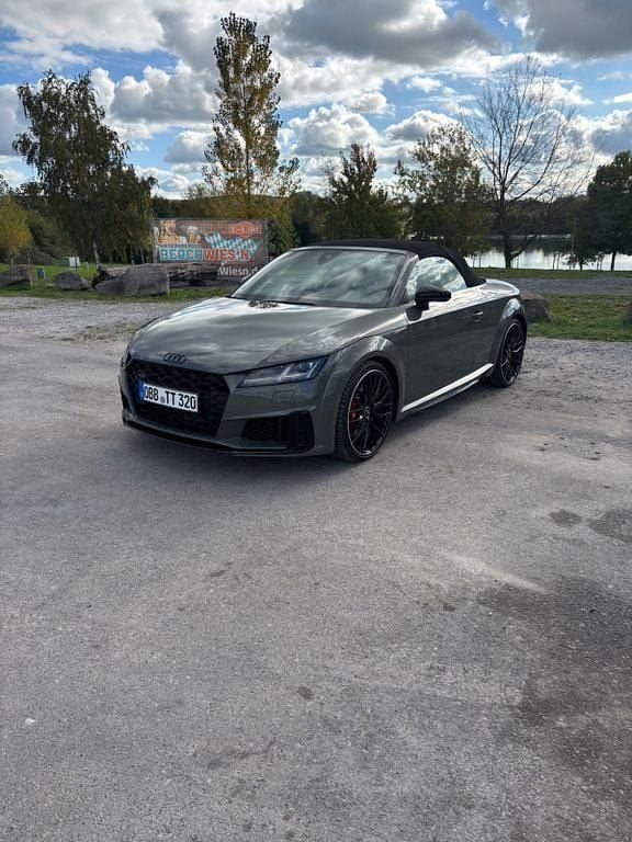 Gebraucht Audi TTS Ambiente 320 PS (235 kW) 2024 Grau Cabrio