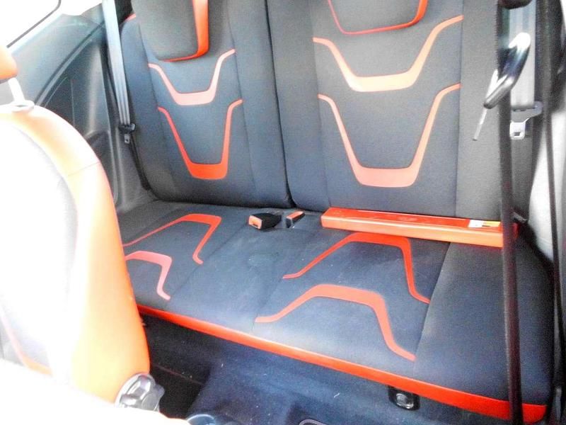 Gebraucht Ford Ka Titanium 69 PS (50 kW) 2015 Flamerot Kleinwagen