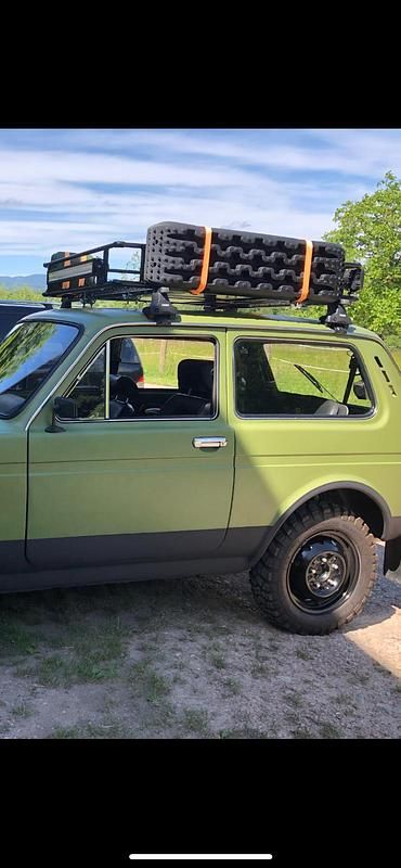 Gebraucht Lada niva 82 PS (60 kW) 1993 Grün SUV