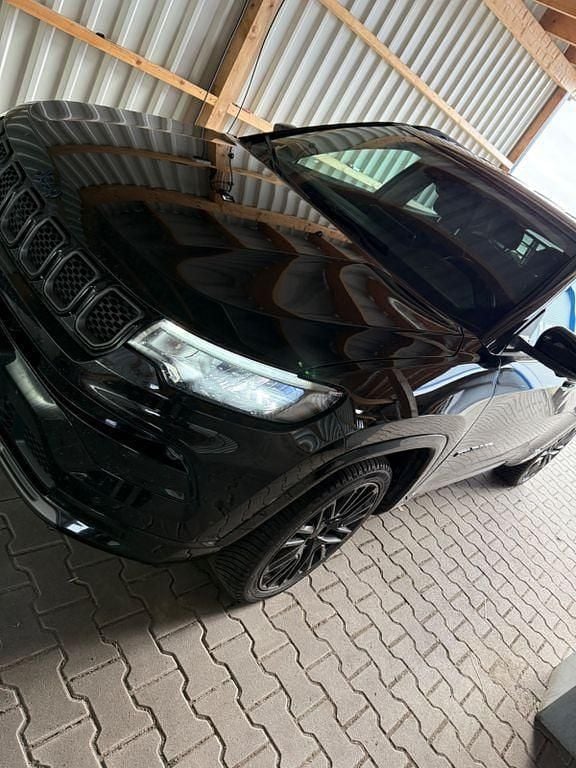 Schwarz Gebraucht 2022 Jeep Compass SUV | 25.500 € (Superpreis) - Bild 1/4