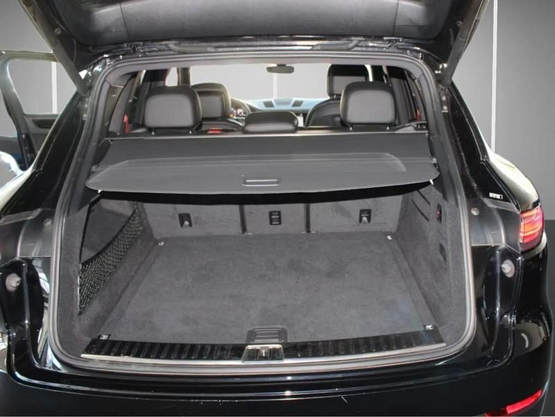 Gebraucht Porsche Cayenne 340 PS (250 kW) 2019 Schwarz SUV
