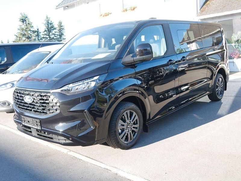 Agate black Neu 2024 Ford Tourneo Custom Titanium Van / Kleinbus | 59.950 € (Fairer Preis) - Bild 1/4