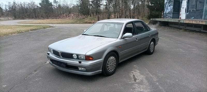Silber Gebraucht 1991 Mitsubishi Sigma Limousine | 4.500 € - Bild 1/4