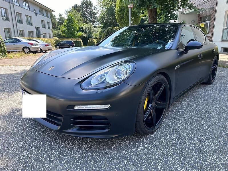 Schwarz Gebraucht 2013 Porsche Panamera Platinum Edition Limousine | 25.000 € (Etwas zu teuer) - Bild 1/4