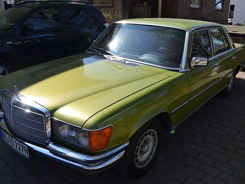 Gebraucht Mercedes 280 185 PS (136 kW) 1975 Grün Limousine