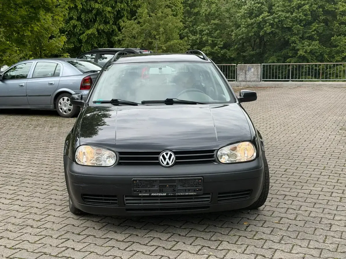 Gebraucht VW Golf IV 75 PS (55 kW) 2001 Schwarz Kombi
