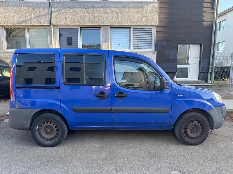 Gebraucht Fiat Doblò 77 PS (56 kW) 2007 Blau Van / Kleinbus
