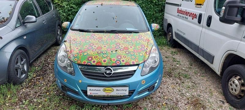 Blau Gebraucht 2010 Opel Corsa Edition Limousine | 1.550 € (Superpreis) - Bild 1/4