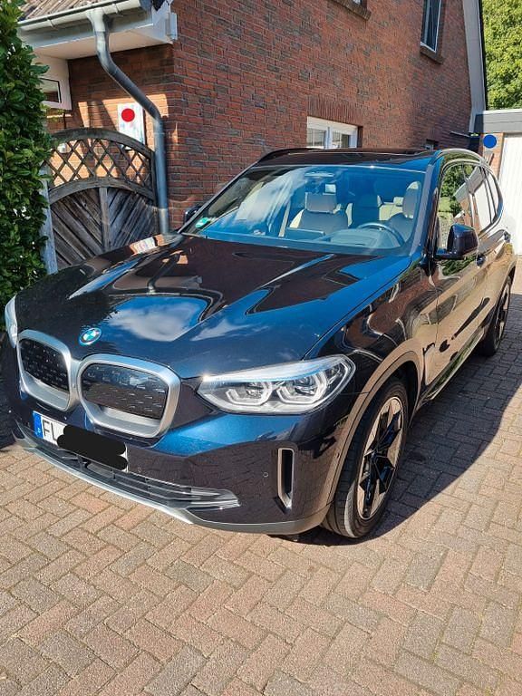 Gebraucht BMW iX3 Impressive 210 kW (286 PS) 2021 Schwarz SUV