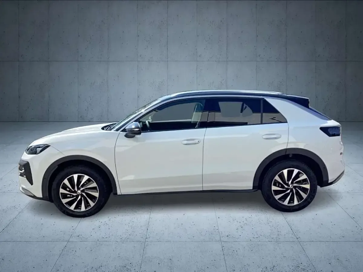 Neu VW T-Roc Style 150 PS (110 kW) 2026 Pure white uni / schwarz uni SUV