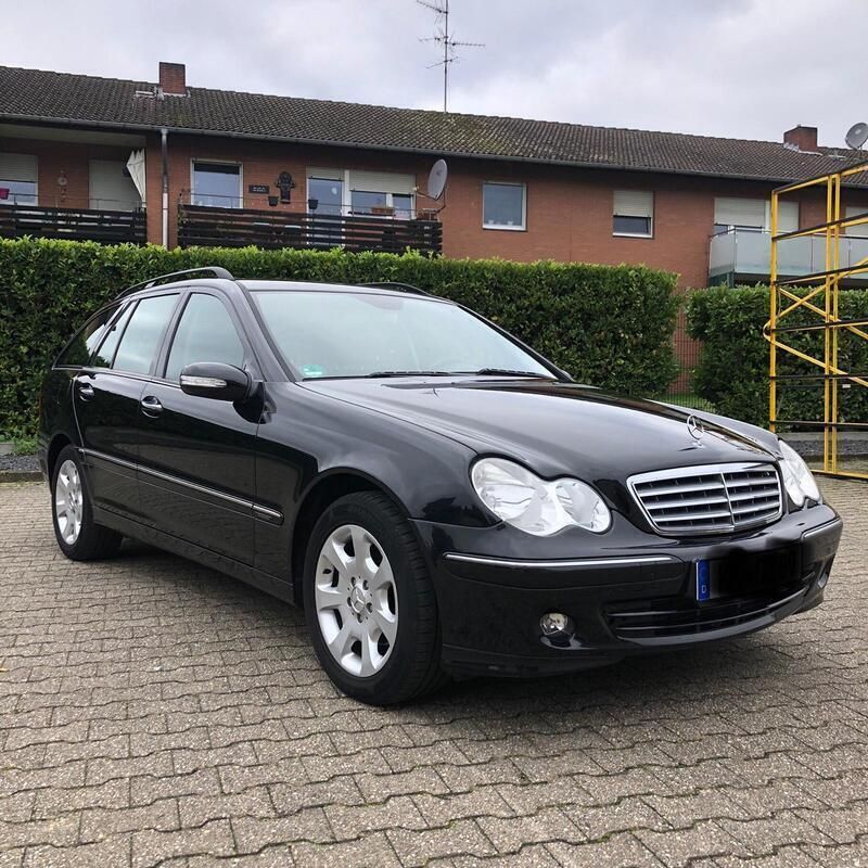 Schwarz Gebraucht 2006 Mercedes C220 Kombi | 1.950 € (Fairer Preis) - Bild 1/4