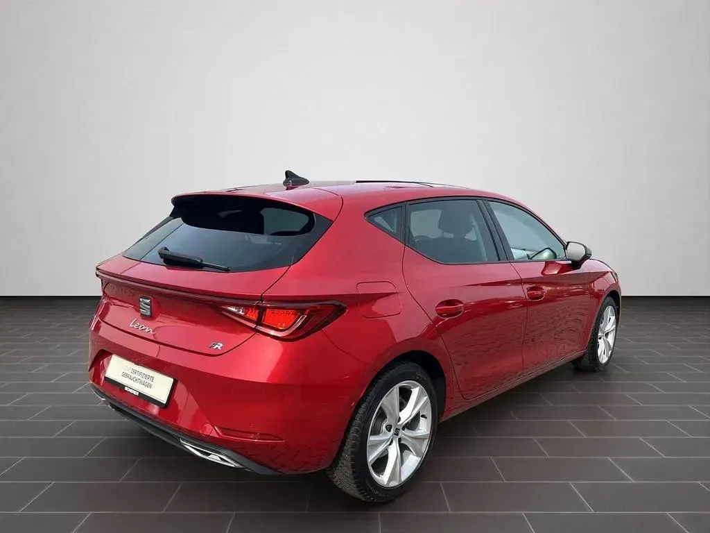 Brugt Seat Leon FR 150 HK (110 kW) 2024 Rød Sedan