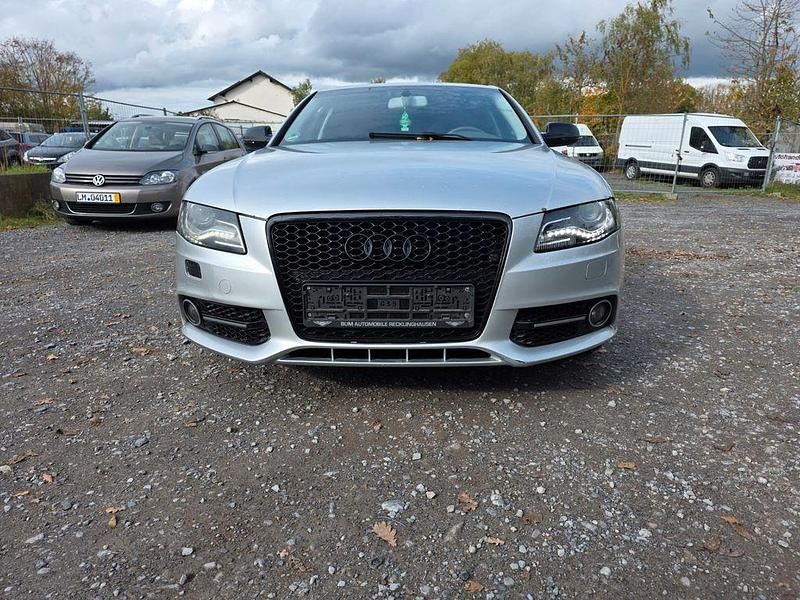Silber Gebraucht 2010 Audi A4 Attraction Limousine | 3.900 € (Superpreis) - Bild 1/4