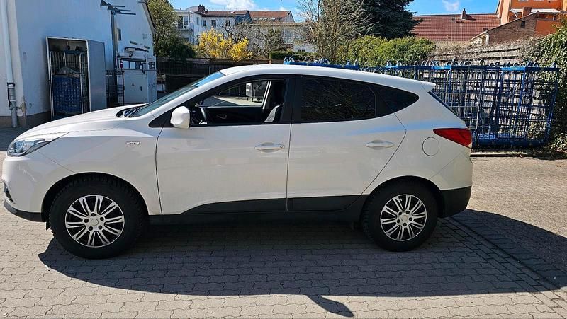 Gebraucht Hyundai Tucson 113 PS (83 kW) 2014 Weiß SUV