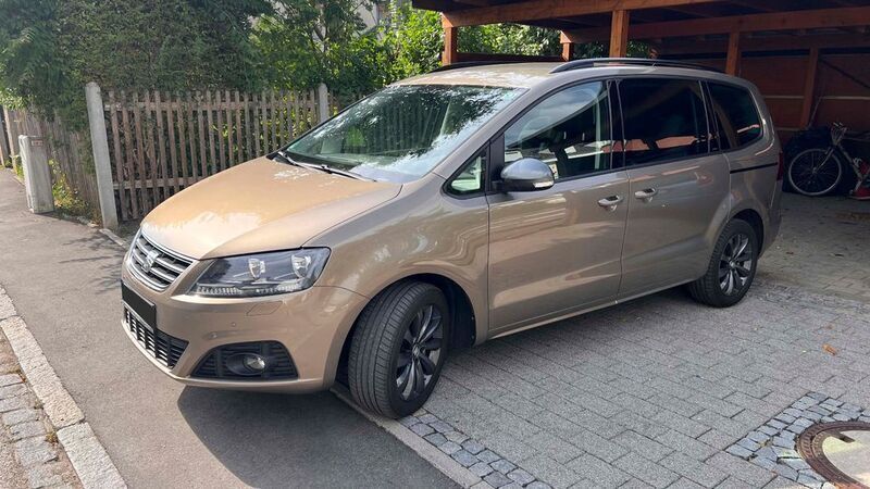 Gold Gebraucht 2016 Seat Alhambra Ecomotive Van / Kleinbus | 14.800 € (Fairer Preis) - Bild 1/4