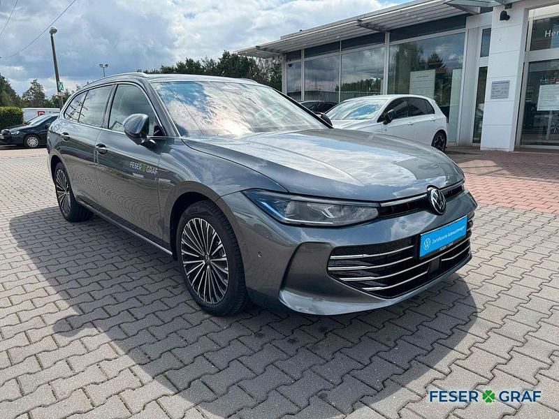 Gebraucht VW Passat Elegance 204 PS (150 kW) 2025 Diabasgrau metallic Kombi