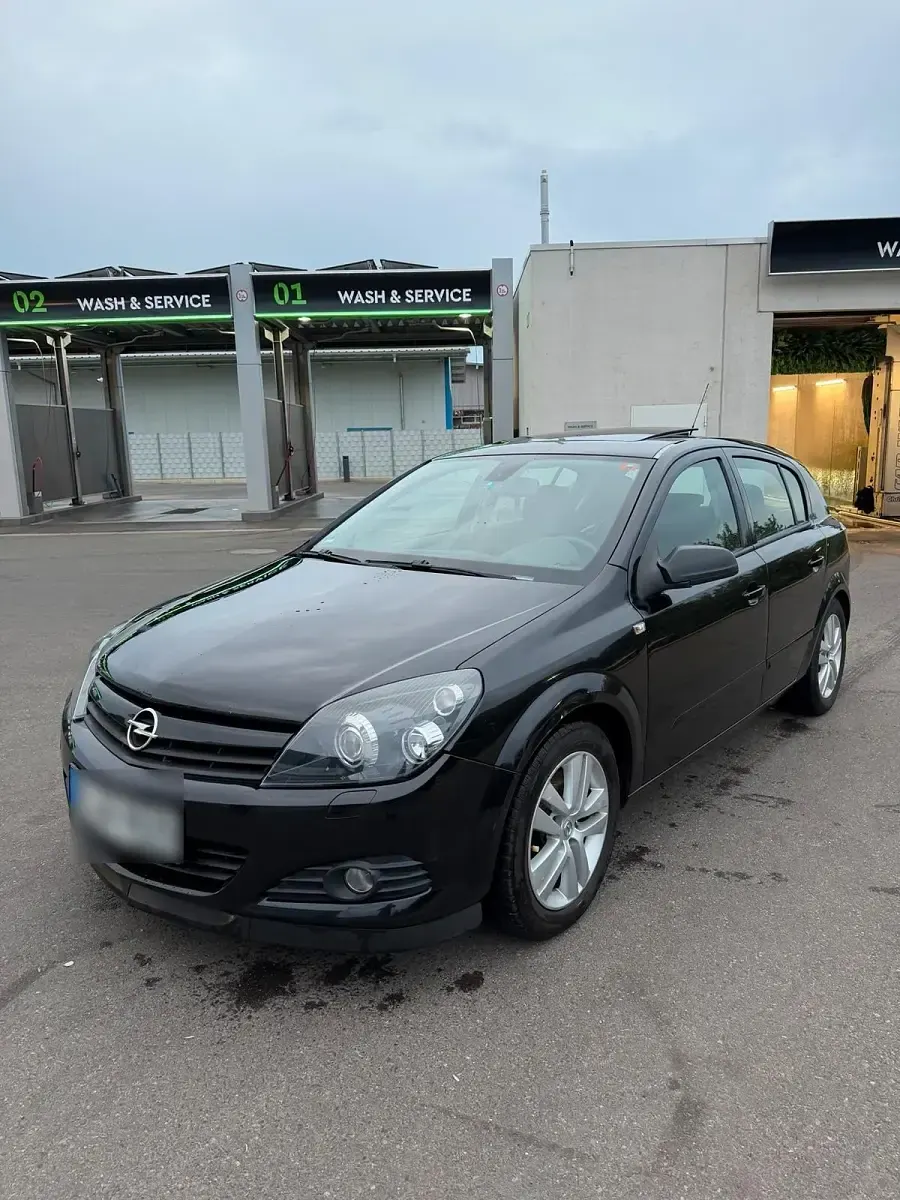 Usata Opel Astra 150 CV (110 kW) 2009 Nero Utilitaria